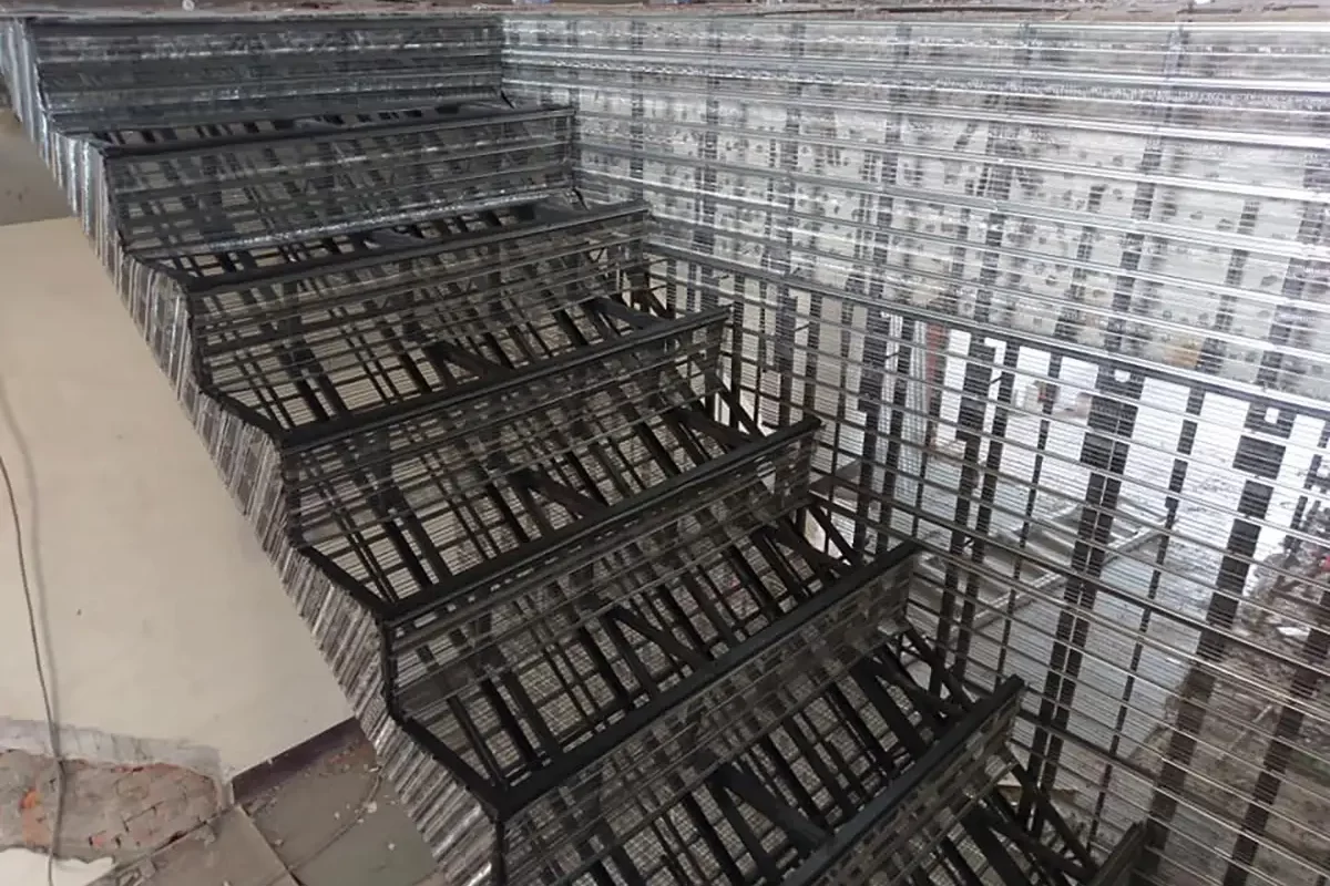 惟盛室內裝修工程行-台中室內設計-台中室內裝修-霧峰室內設計-霧峰室內裝修_portfolio_鋼網牆樓梯_03